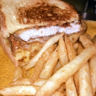 Jam Chicken with Fries